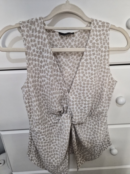 Tahari Tops - Tahari Taupe and White Twist-Front V-Neck Camisole